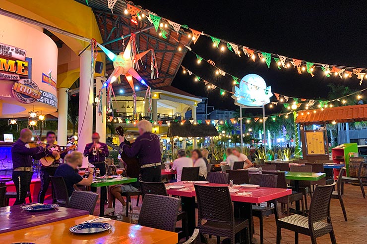 Quanto custa viajar pra Cancún e Playa del Carmen: Restaurante Mextreme em Cancún (Foto: Esse Mundo é Nosso)