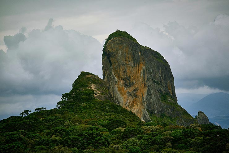 Pedra do Baú em São Bento do Sapucaí (Foto: Secretaria de Turismo de SP/Aniello de Vita - Expressão Studio)