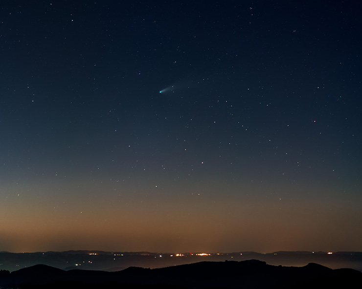 Cometa Neowise em Monte Verde (Foto: Tom Araújo/Divulgação)
