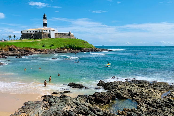 Praia entre o Farol da Barra e o Porto da Barra (Foto: Esse Mundo é Nosso)