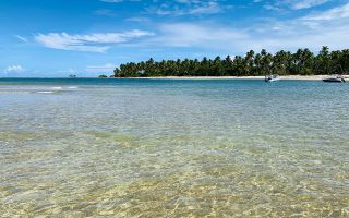 Águas cristalinas em Boipeba (Foto: Esse Mundo É Nosso)