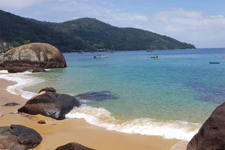 Praia de Araçatiba (Foto: Pousada Tropical/Divulgação)