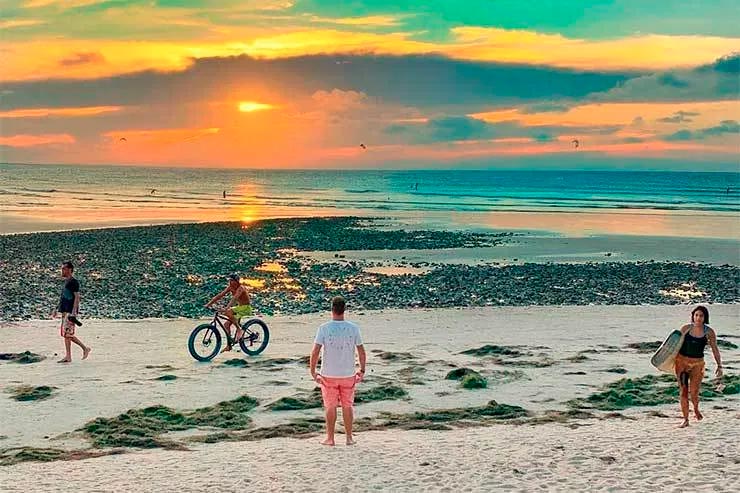 Pôr do sol na Praia principal de Jericoacoara (Foto: Esse Mundo é Nosso)