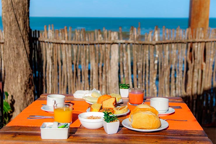 Café da manhã da pousda Ponta da Pedra em Jericoacoara (Foto: Divulgação)