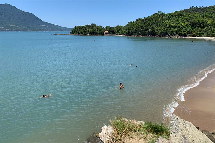 Praia das Pitangueiras em São Sebastião