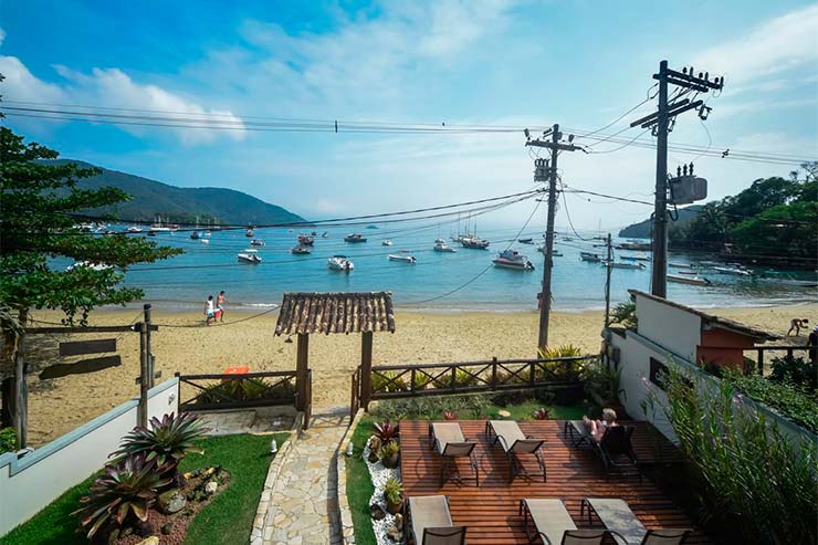 Vista pro mar da pousada Caiçara, em Ilha Grande (Foto: Divulgação)