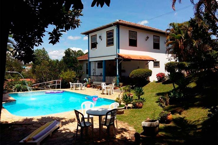 Hotel fazenda em São Lourenço:  Piscina e área externa do Casarão de Minas