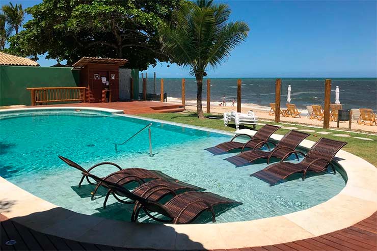 Piscina em frente à praia do Carambola (Foto: Divulgação)