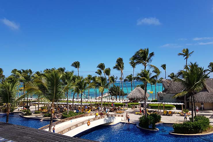 Piscina de frente pro mar do Barceló Bávaro Palace