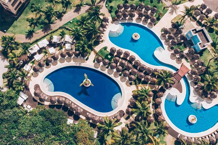 Resorts all inclusive no Nordeste: Vista aérea das piscinas do Iberostar Praia do Forte
