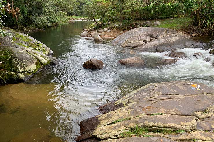 Piscina natural de Maringá de Minas, em Visconde de Mauá