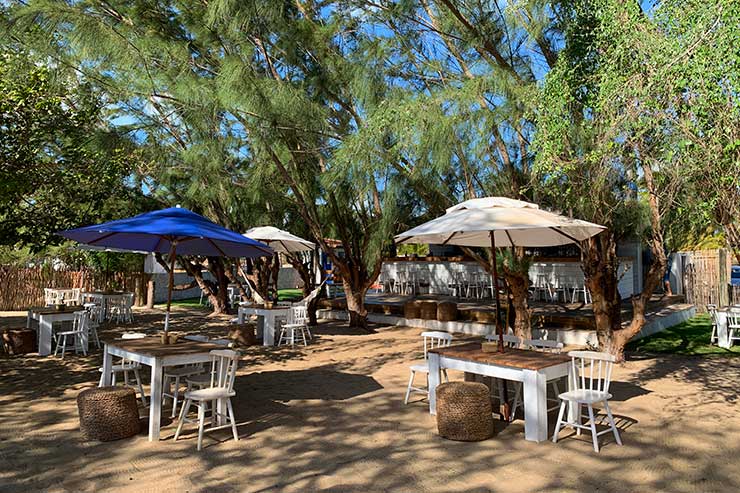 Restaurantes em São Miguel do Gostoso: Mesas na areia do Borabora, na praia de Tourinhos