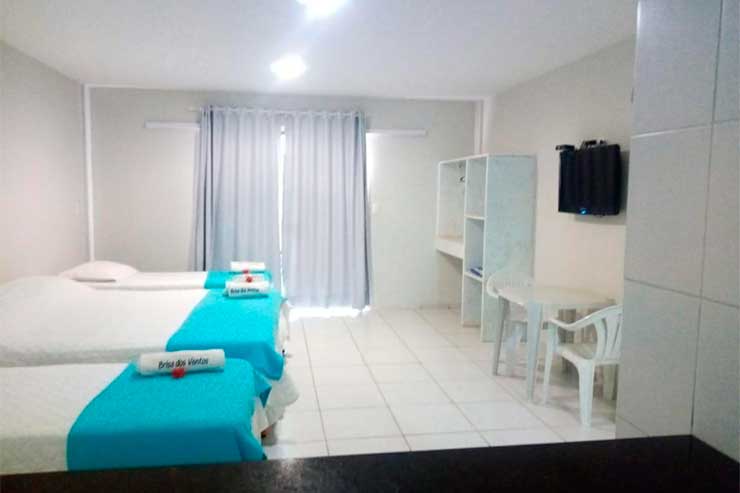 Quarto com três da Pousada Brisa dos Ventos, em Gostoso