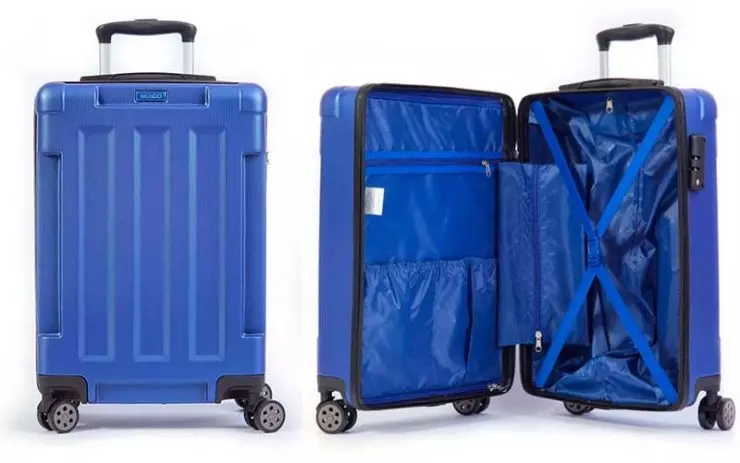 Bagagem azul da Bagaggio fechada e aberta