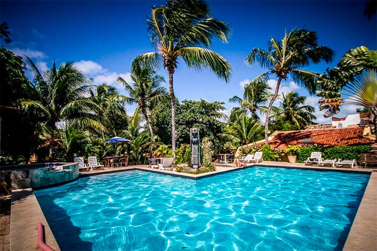 Pousadas em Pipa: Piscina da Cavalo Marinho em dia de céu azul