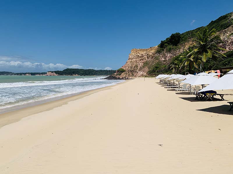 Orla da Praia de Cacimbinhas em Tibau do Sul