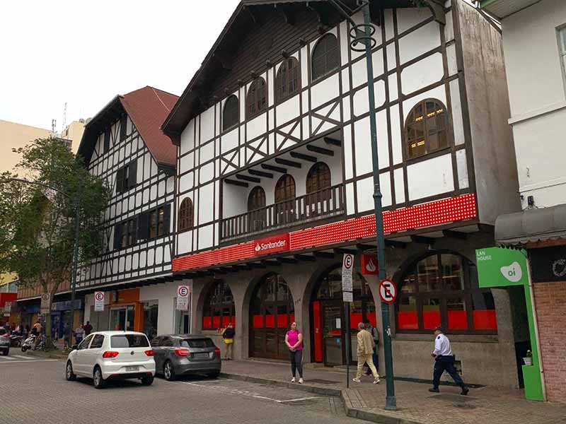 Prédios em estilo enxaimel na Rua XV de Novembro em Blumenau