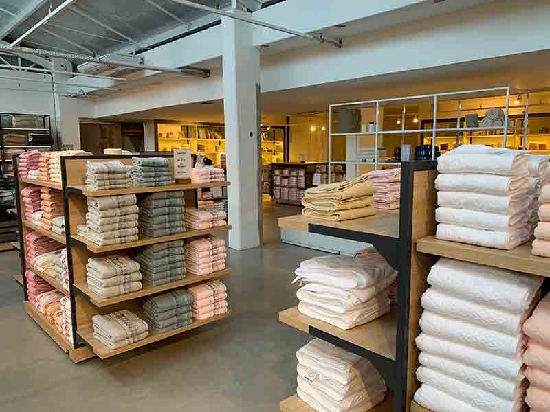 Loja da Karsten, dica do que fazer em Blumenau, com toalhas e outros produtos da marca