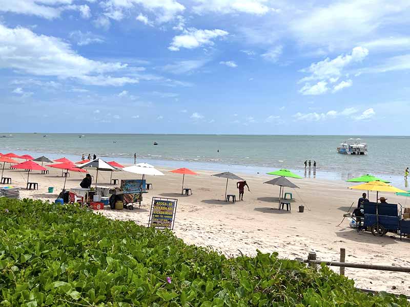 Praia da Ponta da Campina em Cabedelo, Paraíba