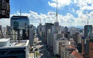 Vista da Avenida Paulista da Brigadeiro a Consolação vista do Mirante Sesc Paulista