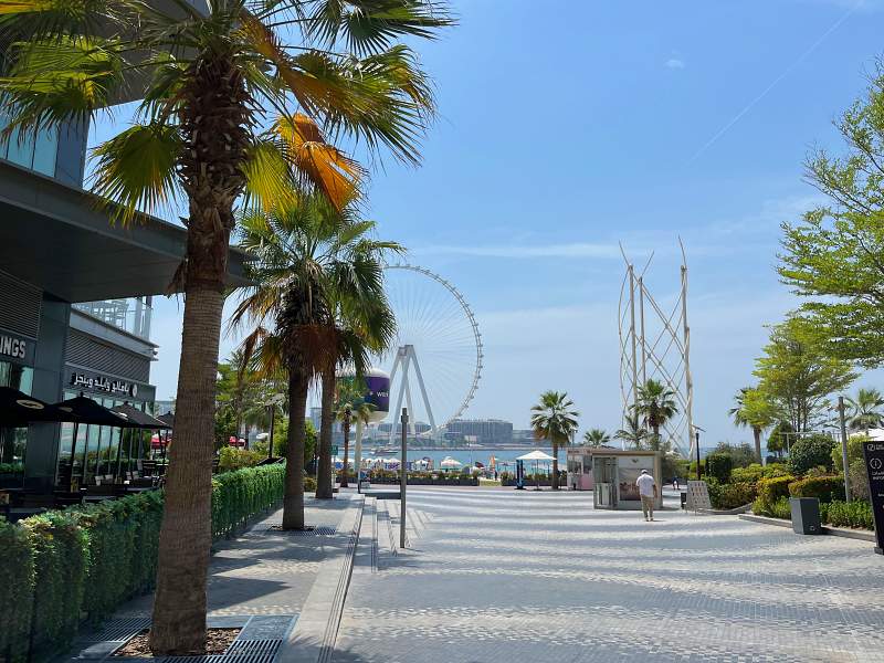 Vista do The Beach em frente ao mar em Dubai Marina