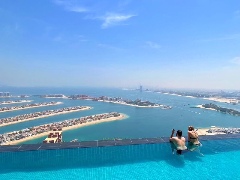 O que fazer em Dubai: The Palm vista a partir da piscina do Aura Sky Pool