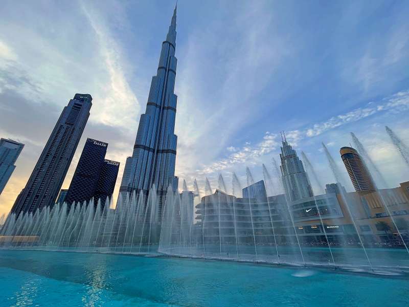 Burj Khalifa, maior prédio do mundo, e fontes dançantes