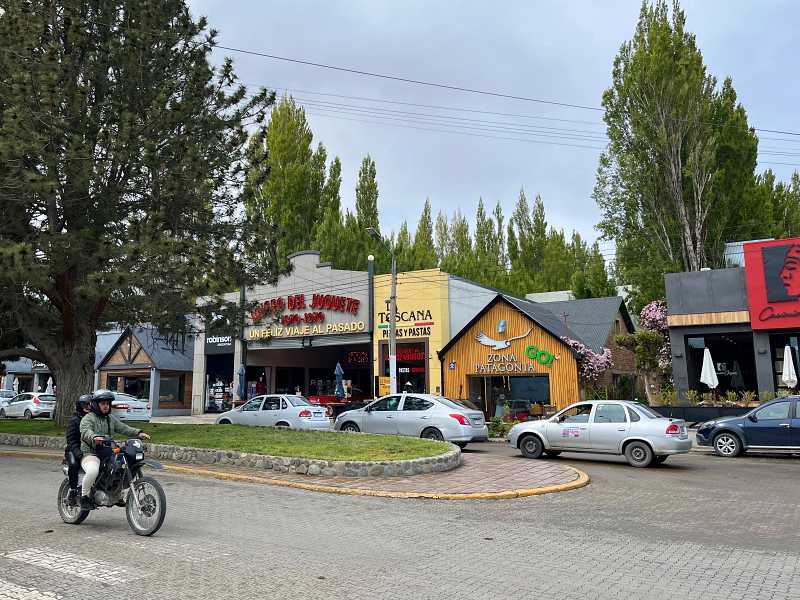 Avenida Libertador, a principal do centrinho de El Calafate