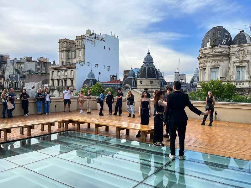 Chão de vidro do Edifício Cassará em Buenos Aires