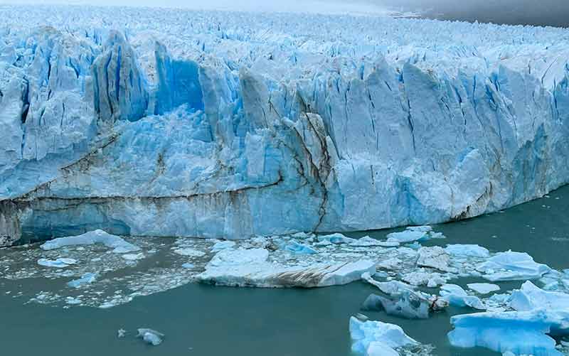 Perito Morena, em El Calafate, na Argentina, visto das passarelas do Parque Nacional Los Glaciares