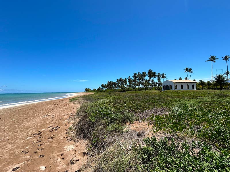 Capela dos Milagres, na Praia do Riacho, dica do que fazer em São Miguel dos Milagres