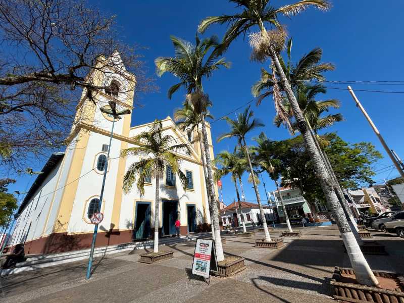 Igreja de Nossa Senhora da Conceição, dica de o que fazer em Cunha, em dia de céu azul