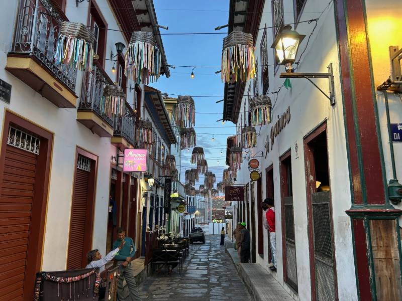 Beco no centro histórico, dica de o que fazer em Diamantina, no final do dia