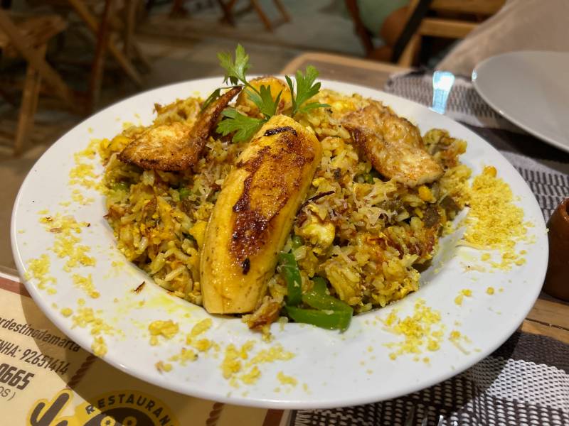 Arroz de quenga rica do Cantinho Nordestino, dica de o que fazer em Porto de Pedras