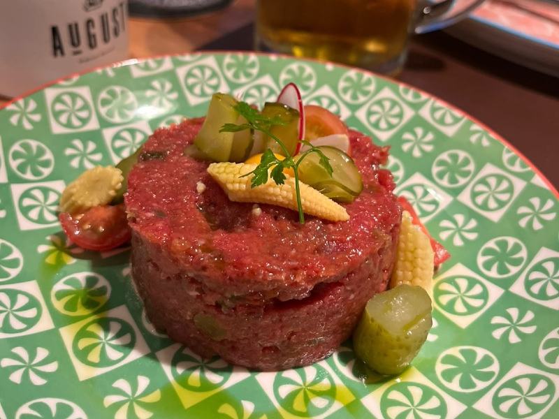 Steak tartare do August Boucherie, dica de restaurante em Zurique