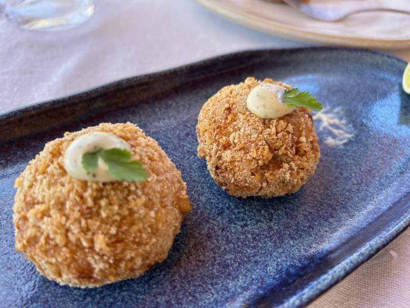 Arancini de camarão do Terruá