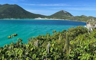 Prainhas do Pontal do Atalaia, umas das mais lindas praias de Arraial do Cabo, vistas de cima