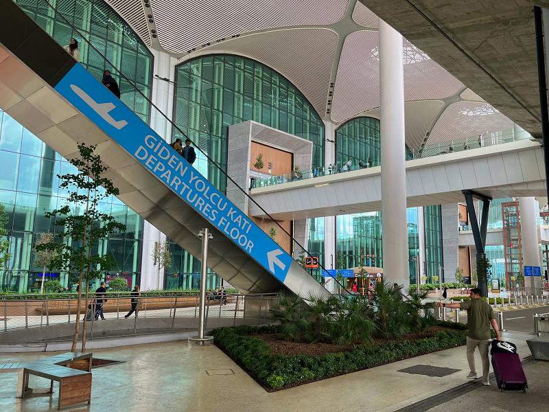 Área de desembarque do aeroporto de Istambul, na Turquia