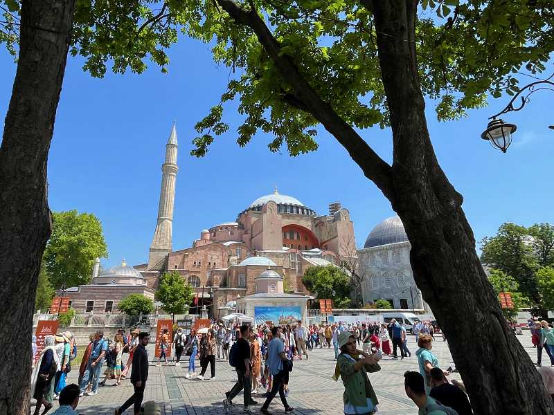 Vista da Mesquita Santa Sofia (Aya Sofya) em Sultanahmet, ponto obrigatório numa conexão em Istambul