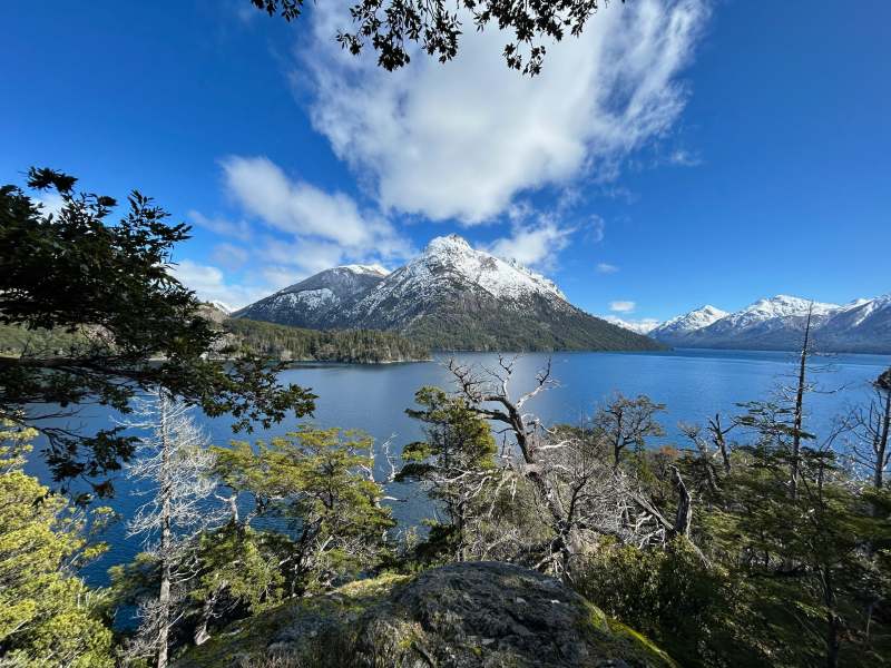 Vista das montanhas de Bariloche no Circuito Chico
