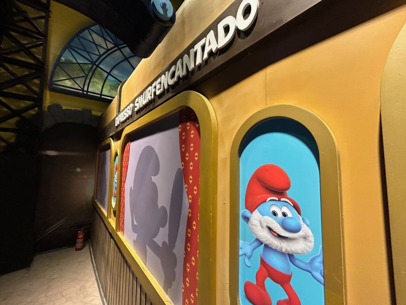 Entrada do Expresso Smurfencantado